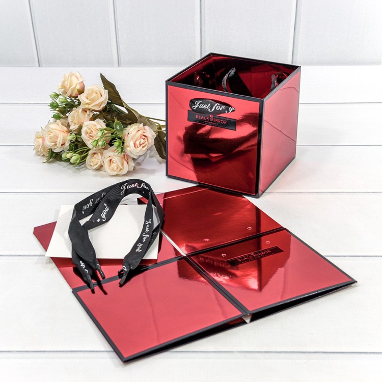 000185P/3 Пакет подарочный сборный Красный 12*12*12 240г 1/10 1/240