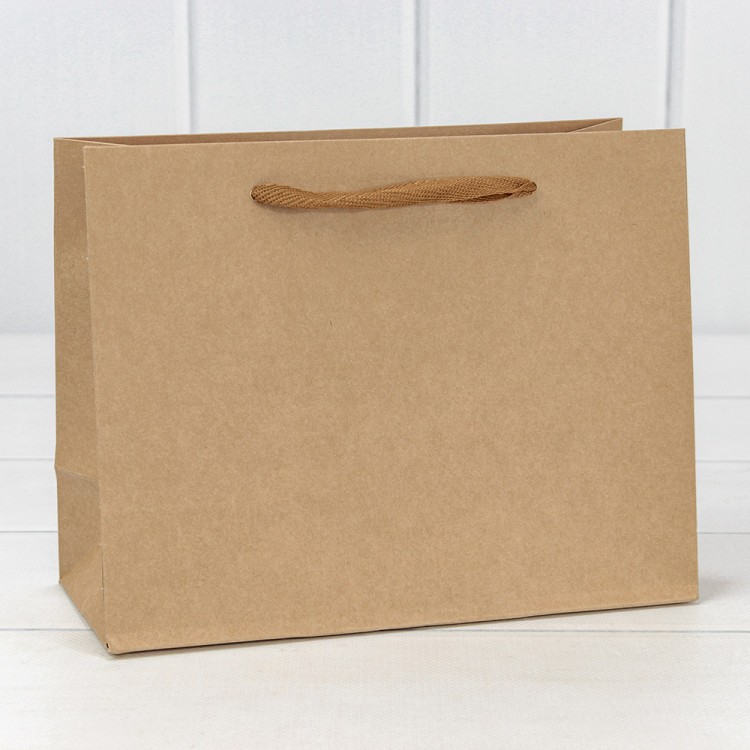 000221EA Пакет подарочный крафт "Люкс" 210 г 23*18*10 см 1/20 1/360 000221EA Пакет подарочный крафт "Люкс" 210 г 23*18*10 см 1/20 1/360